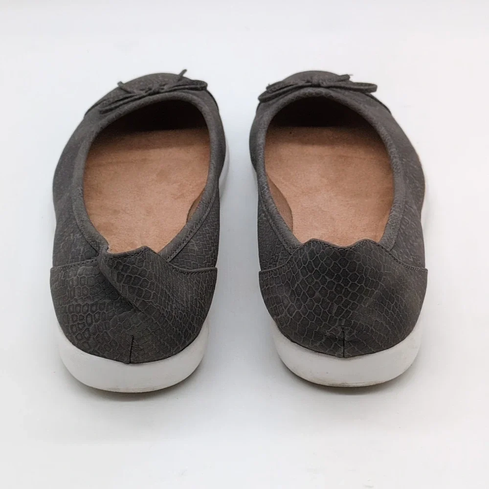 Life Stride Shoes Womens Haylee Gray 7 Wide Ballet Flats Snakeskin Memory Foam